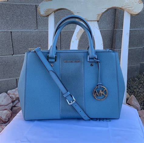 michael kors medium sutton satchel measurements